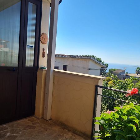 B&B La Casa Di Martina Zambrone Eksteriør bilde